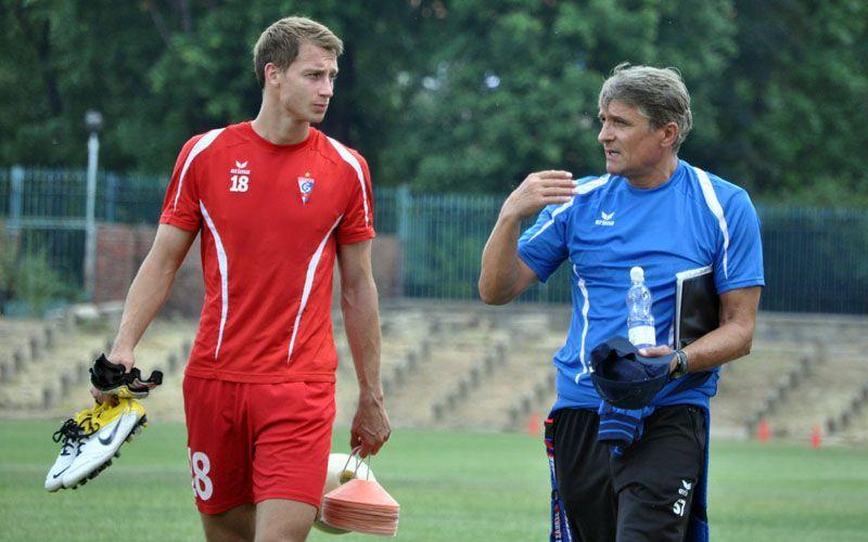 Korona wzmacnia ofenywę