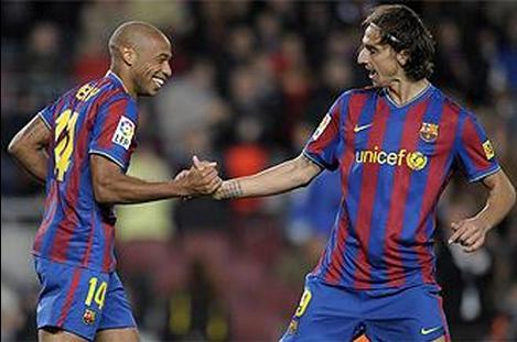 Słaba Barcelona wygrywa