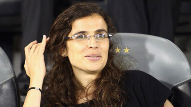 Helena Costa historyczną trenerką