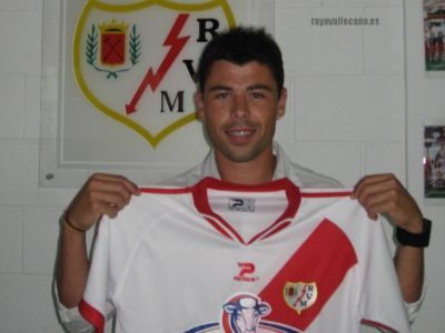 Javi Fuego zostaje w Rayo