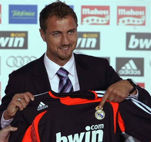 Jerzy Dudek pozostaje w Realu