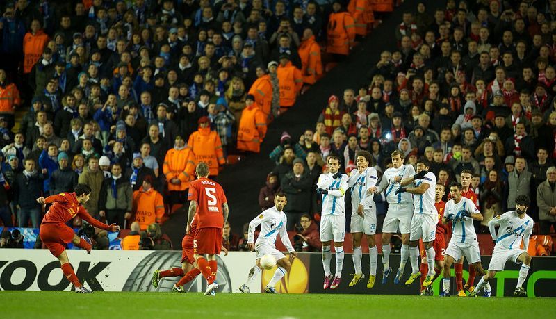 Suarez: Messi i Ronaldo są równi