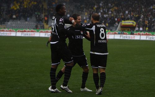 Udany debiut Iwańskiego