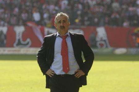 Upamiętnią zmarłego trenera