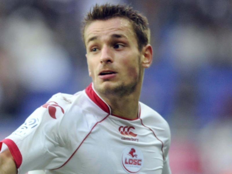 Debuchy o krok od Newcastle