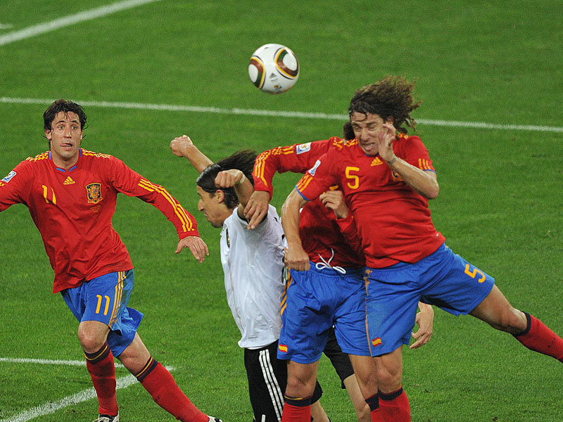 Puyol nie kończy kariery