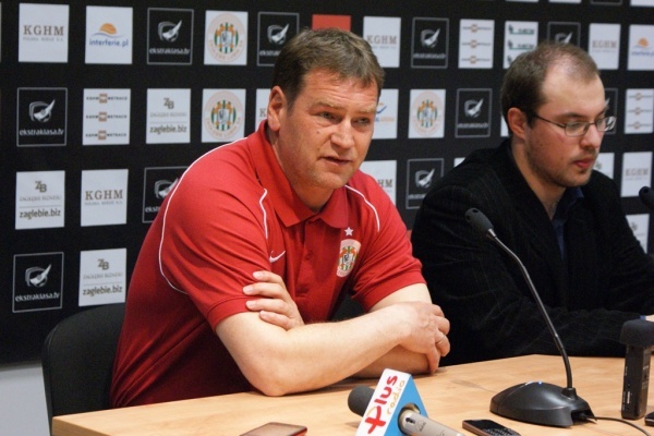 Legia oszczędza siły na LM