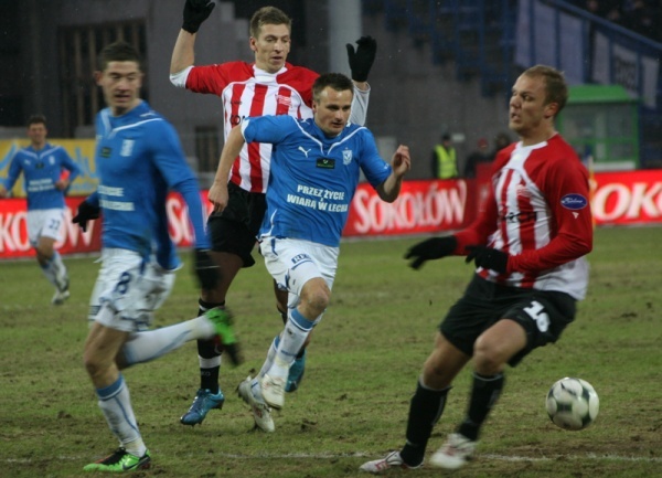 Prezes Lecha zdradza, co dalej z Lewym i Peszką