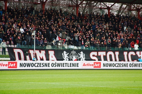 Mistrz Polski w czarnych koszulach. Polonia Warszawa z tytułem w sezonie 1999/2000