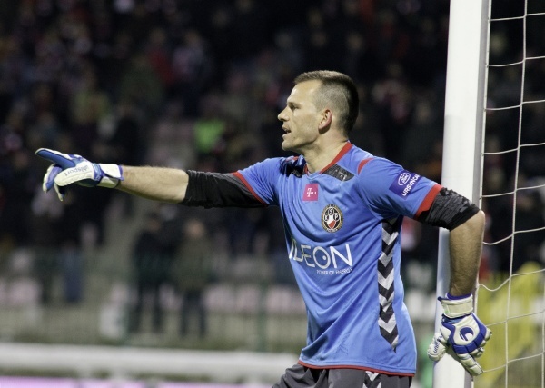 Pawełek jednak nie zerwał więzadeł