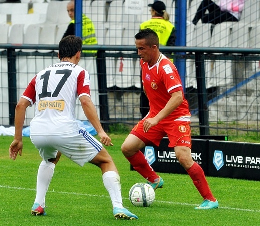 Widzew remisuje z Piastem po ostrym meczu