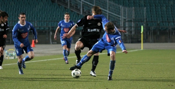 Pulkowski:  Twardo stąpamy po ziemi