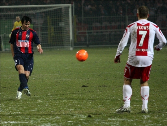 Faworyci w końcu wygrywają