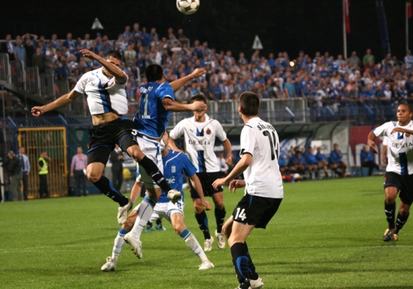 LE: Lech na ostatniej prostej