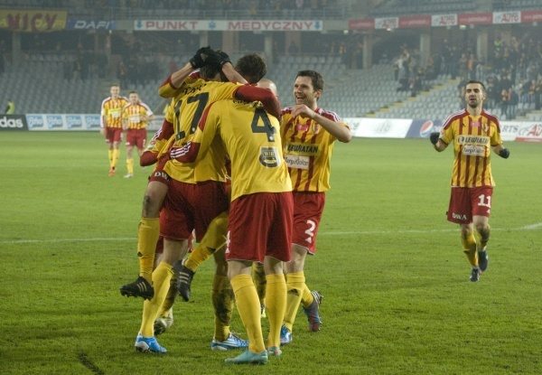 Korona demoluje Jagiellonię!