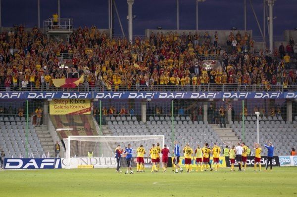 Karol Angielski zarzuca kłamstwo dyrektorowi Korony. Co na to władze klubu?