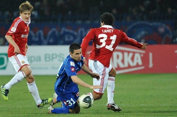 Remis w meczu bez historii