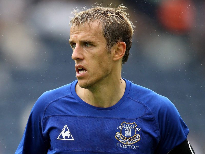 Neville zadowolony z postępu