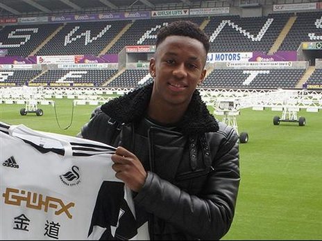 Swansea podpisuje umowę z młodzieżową gwiazdą Anglii