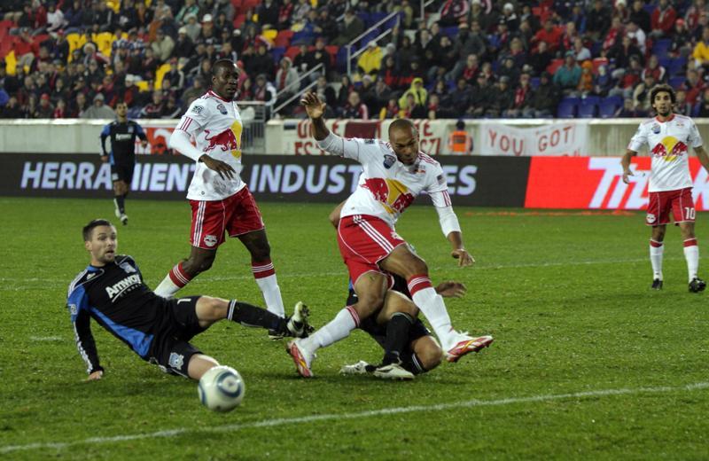 Trzęsienie ziemi na Red Bull Arena, Nowy Jork za burtą