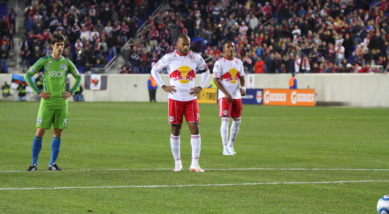 Młokos strzela, Red Bulls wygrywają