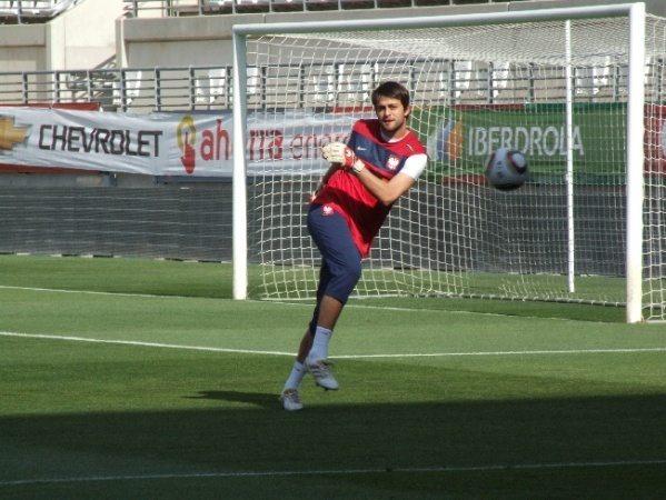 Fabiański wyprzedzi Kuszczaka?