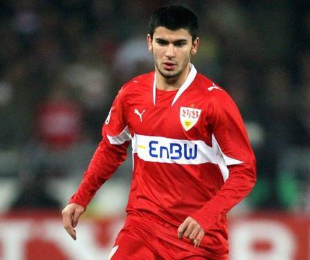 Tasci w Tottenhamie?