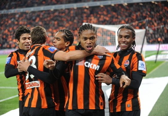 Szachtar nokautuje Nordsjaelland