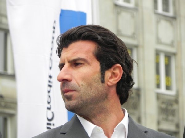 Figo: Adriano zniszczył swój talent