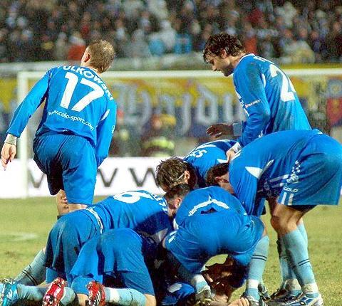 Sensacja w Chorzowie, remis w Poznaniu