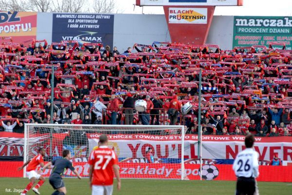 Teraźniejszość staje się historią. Pożegnanie stadionu Widzewa